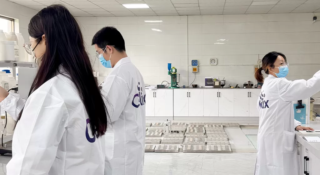 การฉาบด้วยเครื่องจักรของปูนยิปซัมที่ดัดแปลงด้วย Celix Cellulose HPMC